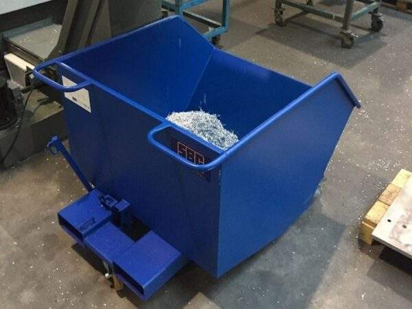 Blue tipper for aluminum shavings