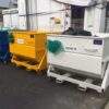 Bennes basculantes multicolores 1500L avec marquages et filets de protection
