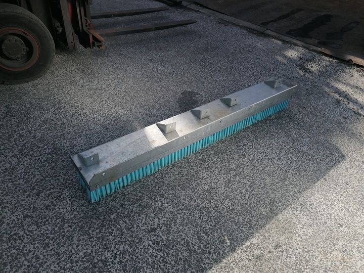 CH-LB - Cleaning blade with brush - Image 4