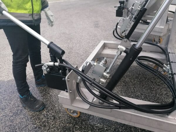 SB140 - Bac de vinification avec articulation haute – Image 5